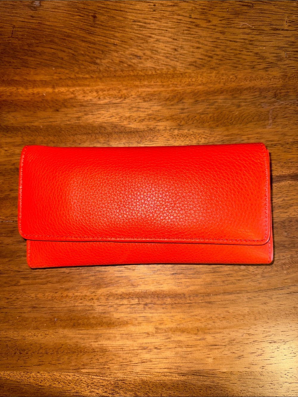 Classic Women's Leather Clutch Wallet - Red